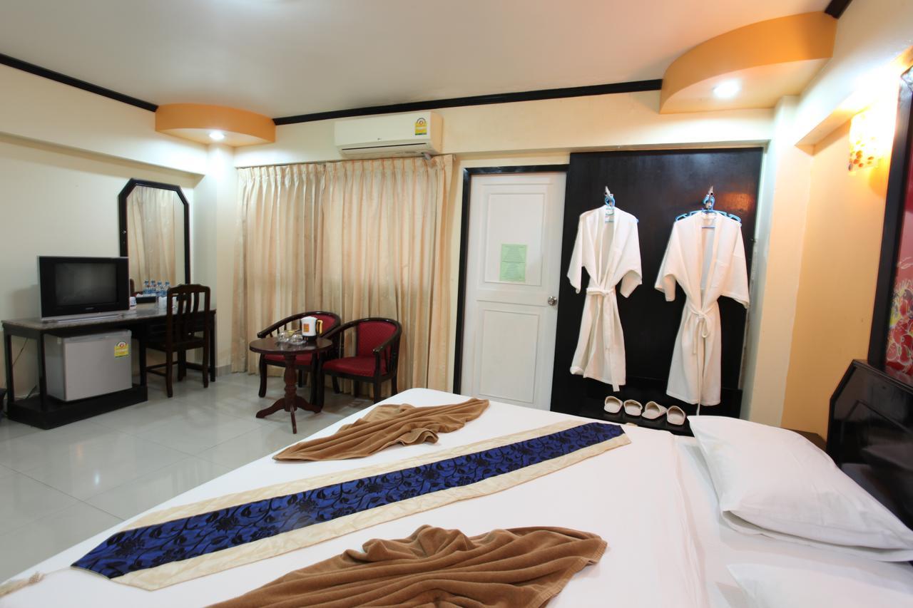 Home Pattaya Hotel Exterior foto